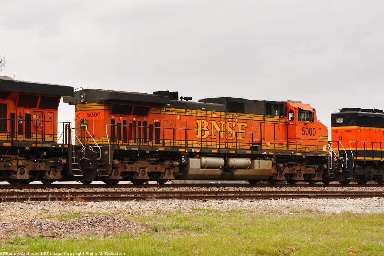 BNSF 5000